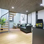 A105 Stylish City Loft