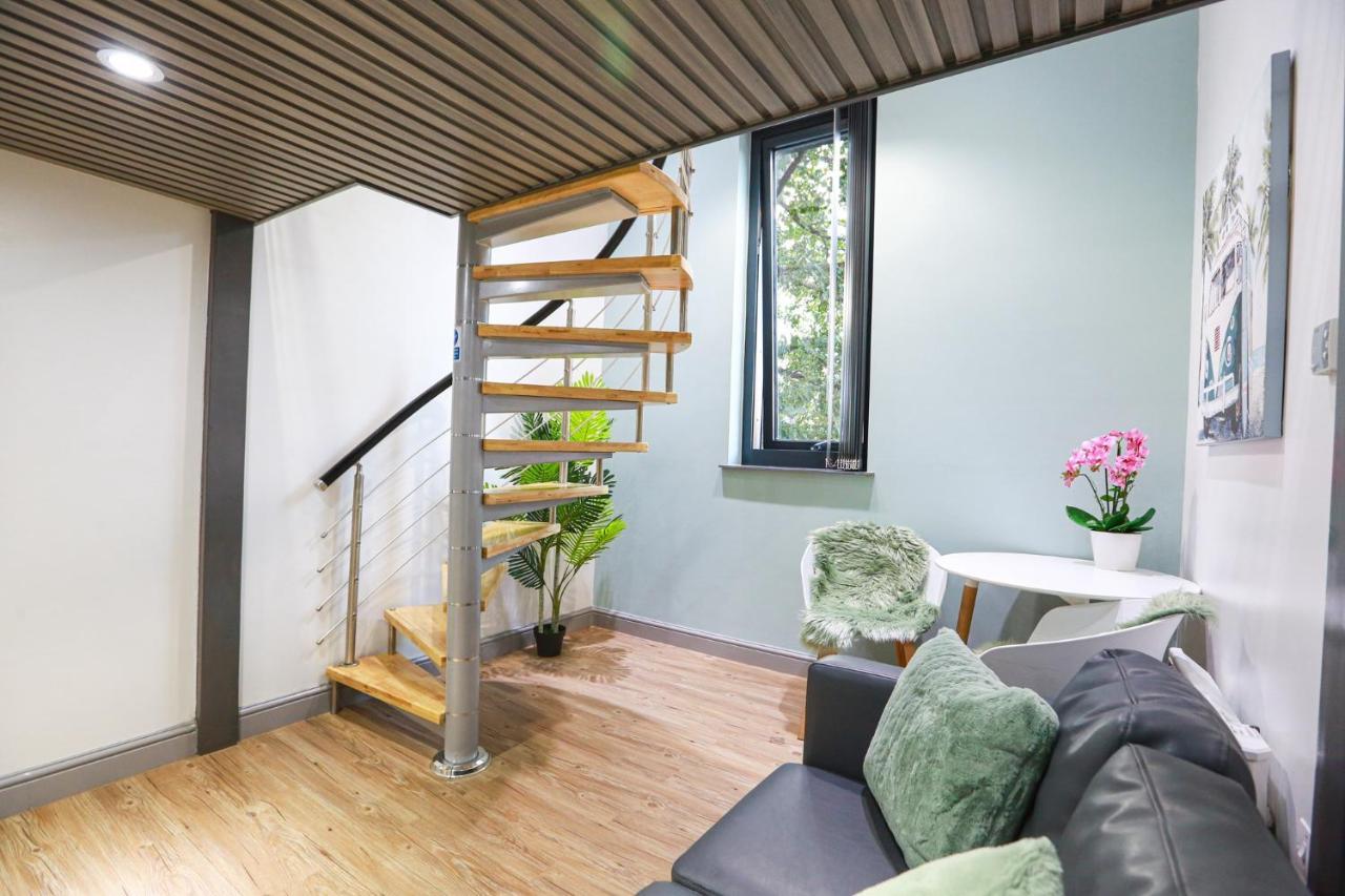 A105 Stylish Loft Apartment *